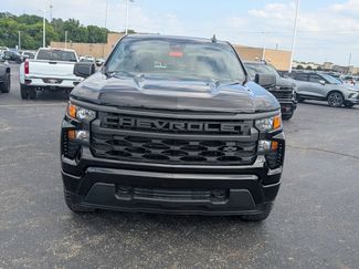 New 2026 Chevrolet Silverado 1500 Custom w/ Turbomax Blackout Package AWD/4WD video 2