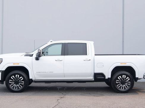 Used 2026 GMC Sierra 3500 Denali Ultimate AWD/4WD image 33