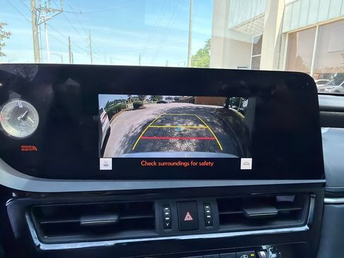 Used 2023 Lexus ES 350 w/ Premium Package FWD image 30
