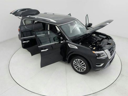 Used 2024 Nissan Armada SL w/ Captain's Chairs Package RWD image 24