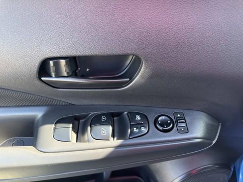 Certified 2025 Nissan Kicks Play S image 18