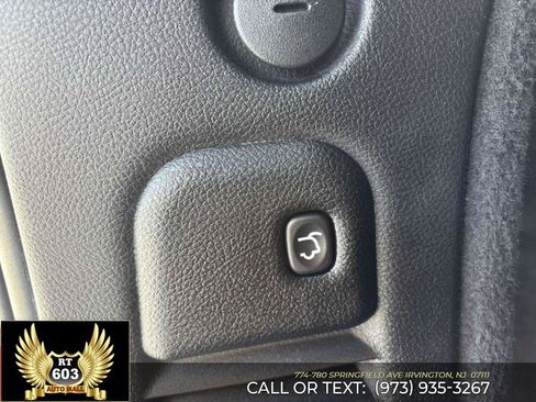 Used 2024 Dodge Durango GT RWD image 16