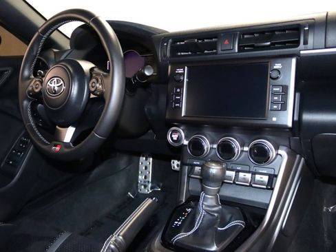 Used 2022 Toyota GR86 Premium RWD image 52