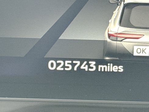 Used 2023 Mitsubishi Outlander SEL image 49