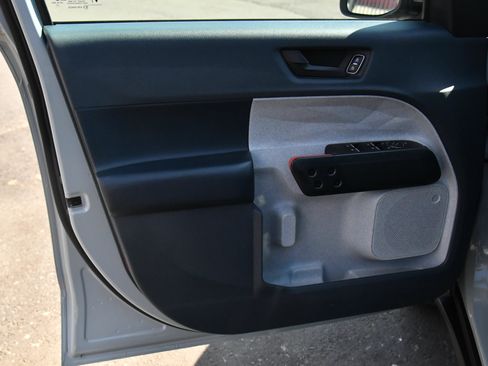 Used 2023 Ford Maverick XLT FWD image 13