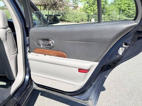 Used 2004 Buick Le Sabre Custom FWD image 23