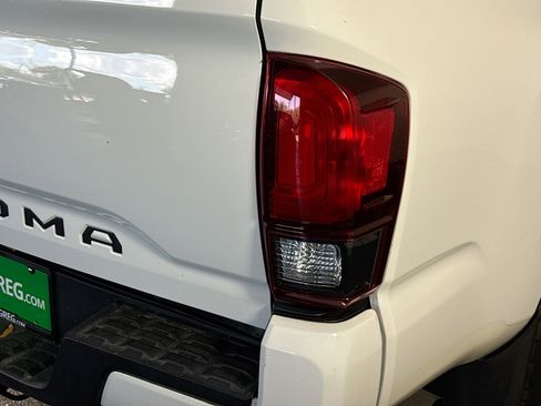 Used 2021 Toyota Tacoma SR w/ SR Convenience Package image 33
