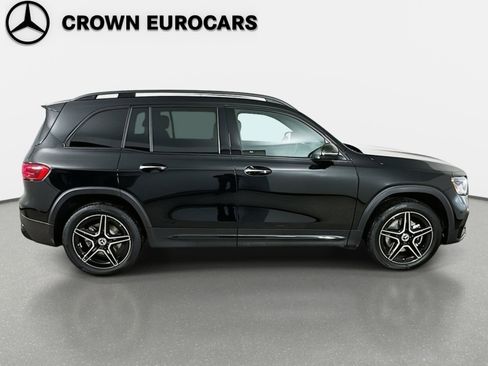 Used 2026 Mercedes-Benz GLB 250 4MATIC image 12