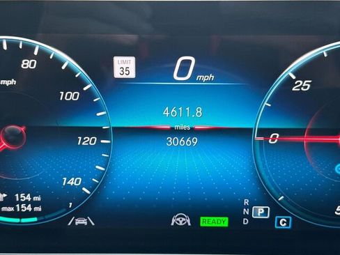Certified 2023 Mercedes-Benz EQB 300 4MATIC image 33