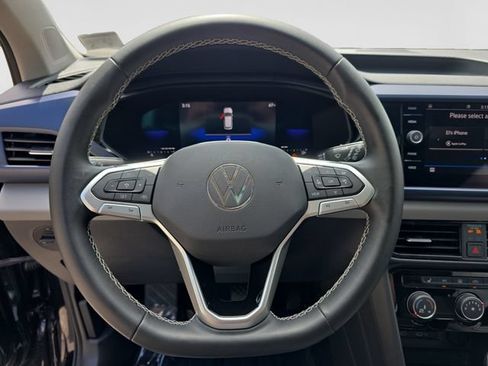 Certified 2023 Volkswagen Taos SE w/ Panoramic Sunroof Package FWD image 13