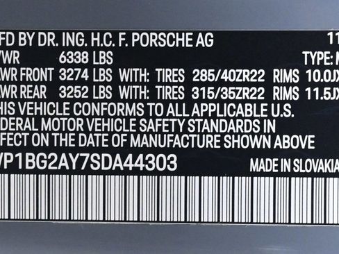 Certified 2025 Porsche Cayenne GTS image 27