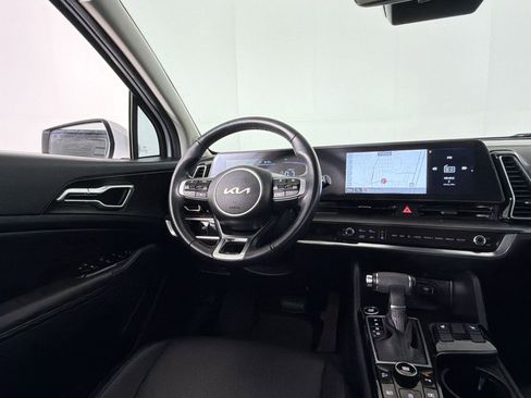 Used 2024 Kia Sportage EX image 27