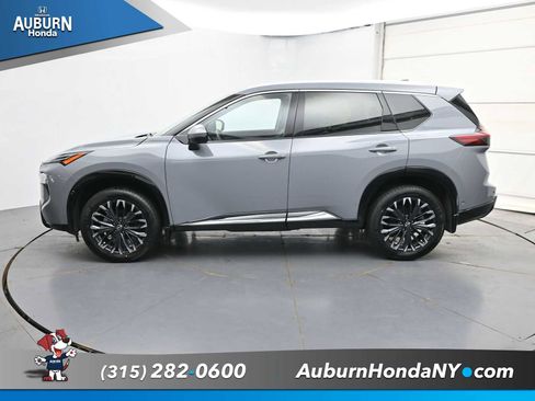 Used 2024 Nissan Rogue Platinum w/ Platinum Premium Package AWD/4WD image 18