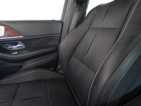 Used 2023 Mercedes-Benz Maybach GLS 600 4MATIC image 30