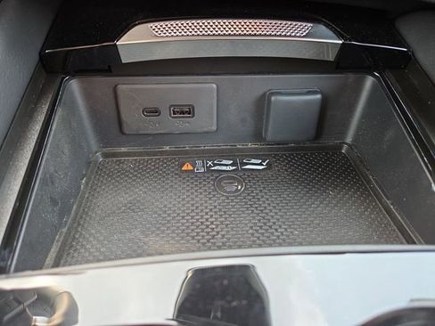 New 2025 Buick Envision Sport Touring image 38