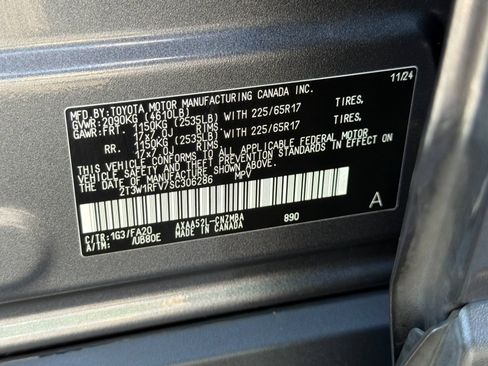 Certified 2025 Toyota RAV4 XLE w/ Convenience Package FWD image 30
