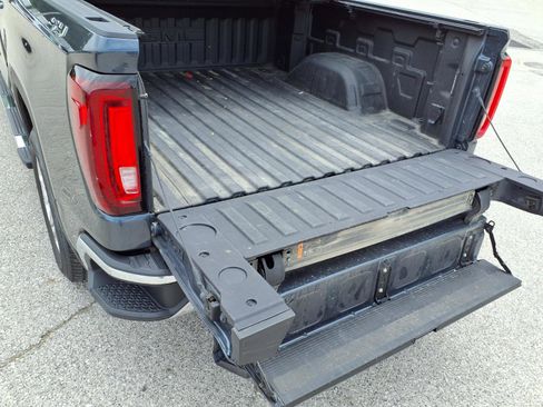 Used 2020 GMC Sierra 1500 SLT w/ SLT Premium Package AWD/4WD image 31