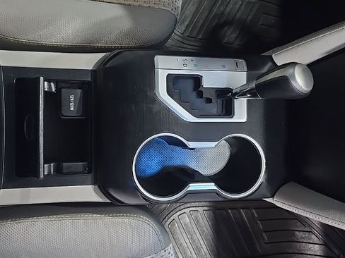 Used 2012 Toyota Camry LE image 29