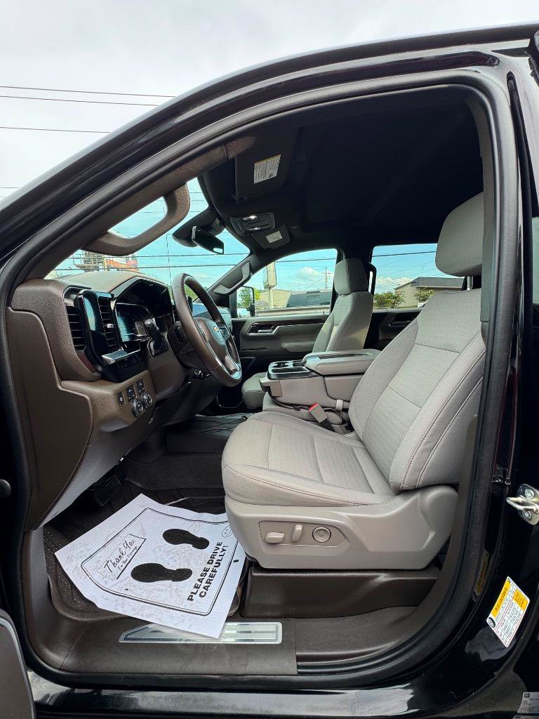 Used 2024 Chevrolet Silverado 1500 LT w/ Max Trailering Package AWD/4WD image 13