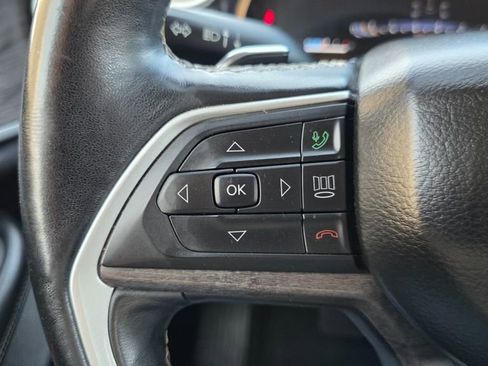 Used 2021 Jeep Grand Cherokee L Limited image 16