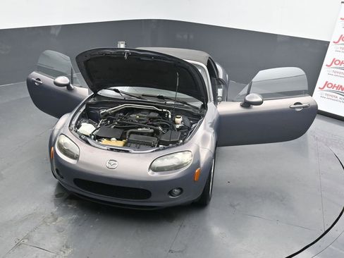 Used 2006 MAZDA MX-5 Miata Touring image 37