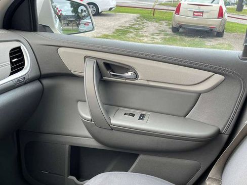 Used 2014 Chevrolet Traverse LT FWD image 42