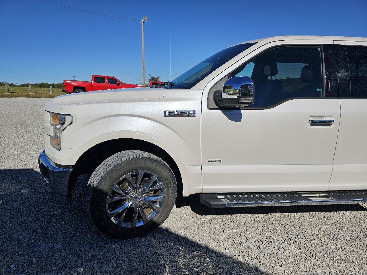 Used 2015 Ford F150 Lariat w/ Equipment Group 502A Luxury AWD/4WD image 6