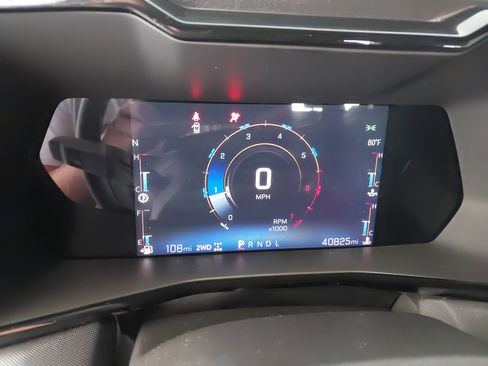 Used 2023 Chevrolet Colorado Z71 w/ Z71 Convenience Package 2 image 19