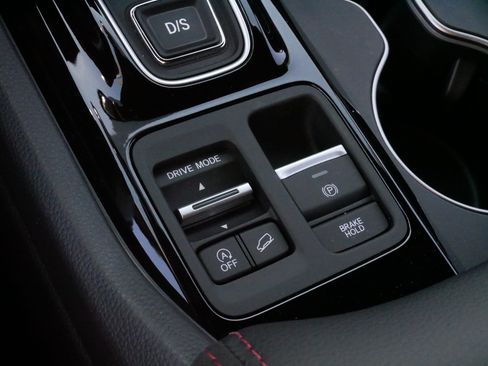 Used 2026 Honda Pilot Black Edition image 25