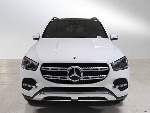 Used 2024 Mercedes-Benz GLE 350 GLE 350 w/ 3rd Row Seat Package image 8