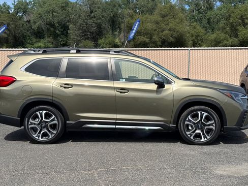 Used 2023 Subaru Ascent Limited w/ Technology Package AWD/4WD image 2