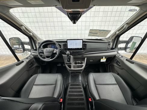New 2026 Ford Transit 350 148 Medium Roof RWD image 18