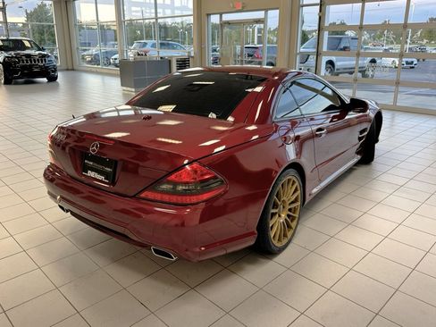 Used 2011 Mercedes-Benz SL 550 image 11
