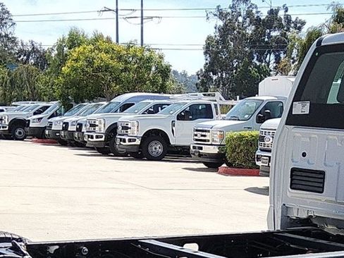 New 2026 Ford F350 XL w/ XL Chrome Package image 14