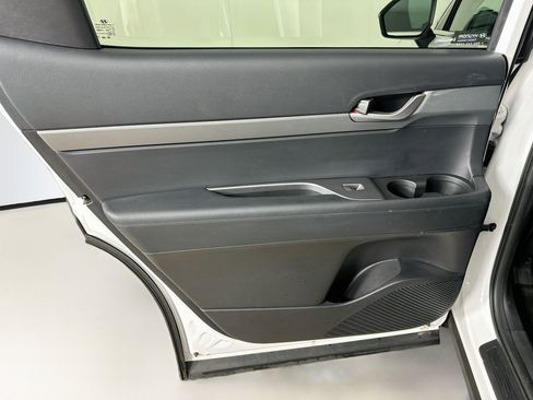 Used 2025 Hyundai Palisade SEL FWD image 27