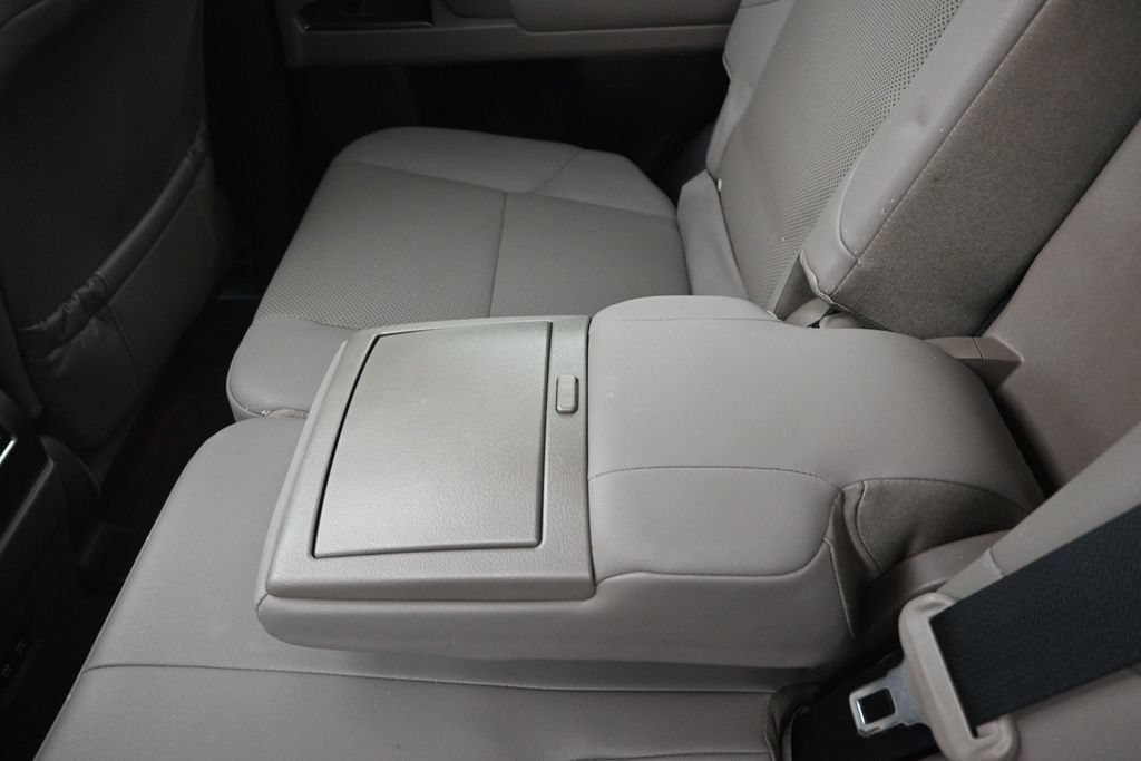 Used 2023 Lexus GX 460 Premium w/ Premium Package AWD/4WD image 18