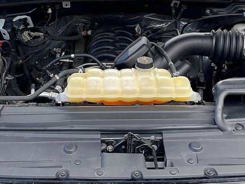 Used 2018 Ford F150 XL w/ Equipment Group 101A Mid image 9