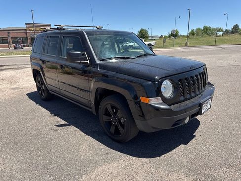 Used 2015 Jeep Patriot Sport w/ Power Value Group FWD image 3