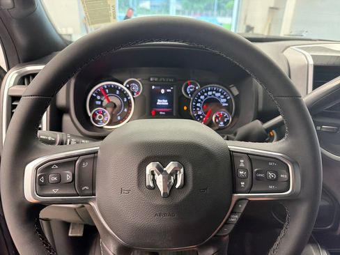 New 2026 RAM 2500 Big Horn AWD/4WD image 23