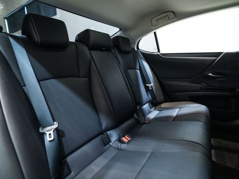 Used 2022 Lexus ES 350 w/ Premium Package image 34