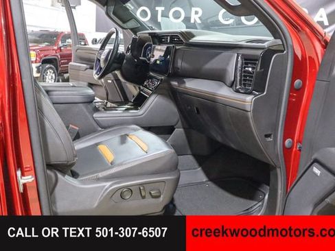 Used 2024 GMC Sierra 2500 AT4 w/ AT4 Premium Plus Package AWD/4WD image 11