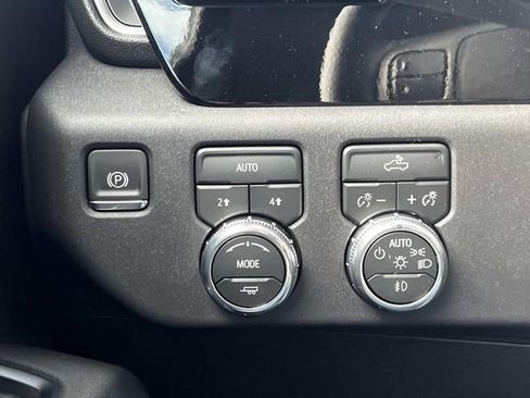 New 2026 GMC Sierra 1500 Elevation image 26