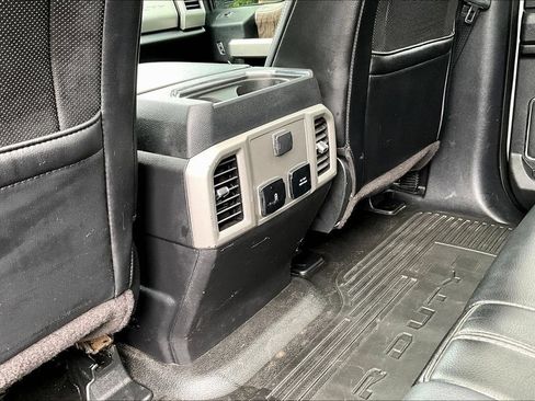 Certified 2019 Ford F250 Lariat w/ Lariat Value Package AWD/4WD image 14