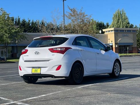 Used 2016 Hyundai Elantra GT FWD image 6