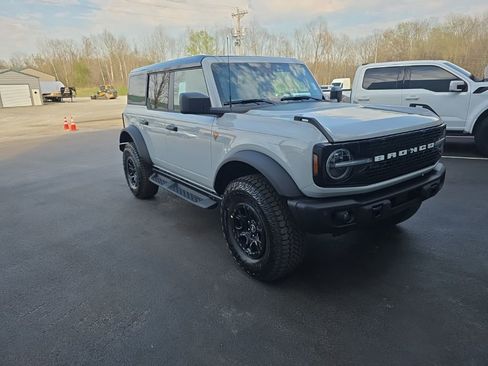 New 2026 Ford Bronco Badlands AWD/4WD image 4