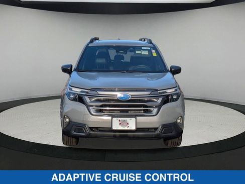 Certified 2025 Subaru Forester Limited image 9