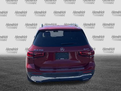Used 2020 Mercedes-Benz GLB 250 4MATIC image 9