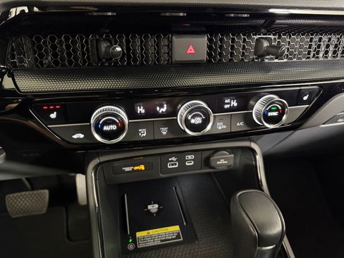 Used 2024 Honda CR-V Sport Touring image 17