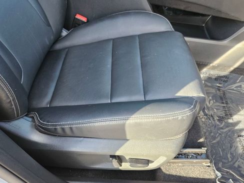 Used 2022 Nissan Rogue SL w/ SL Premium Package image 38