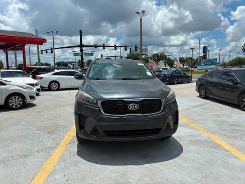 Used 2020 Kia Sorento FWD V6 image 1